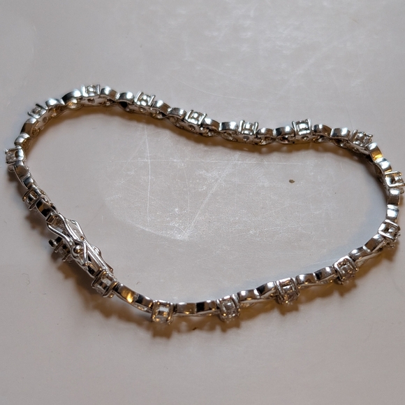 Elegant Sterling Silver 925 Swirl Link Tennis Bracelet Double Safety Clasp - Picture 6 of 9